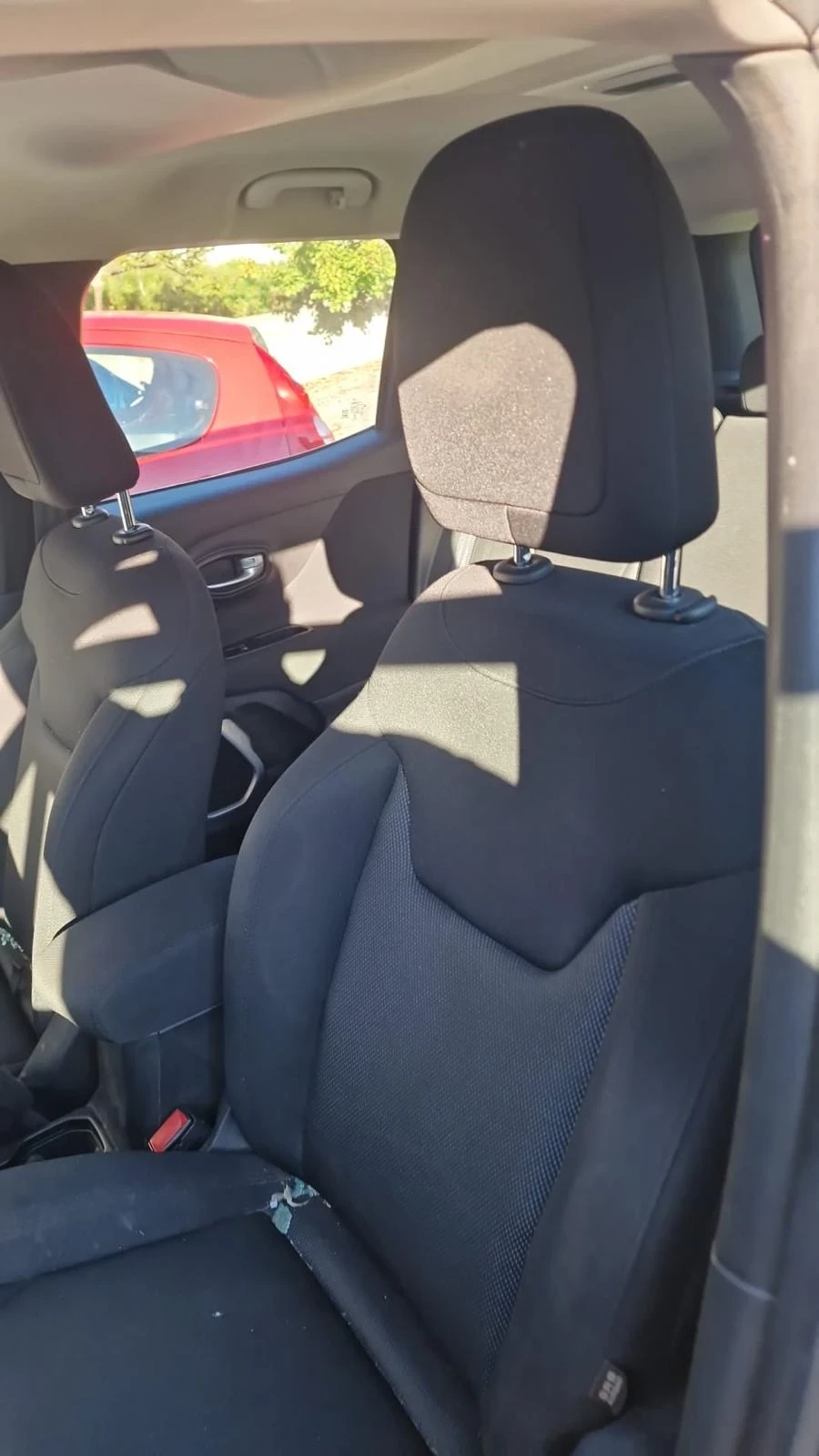 Jeep Renegade 94.000 km / 120cv / Benzin / | Mobile.bg — изображение 12