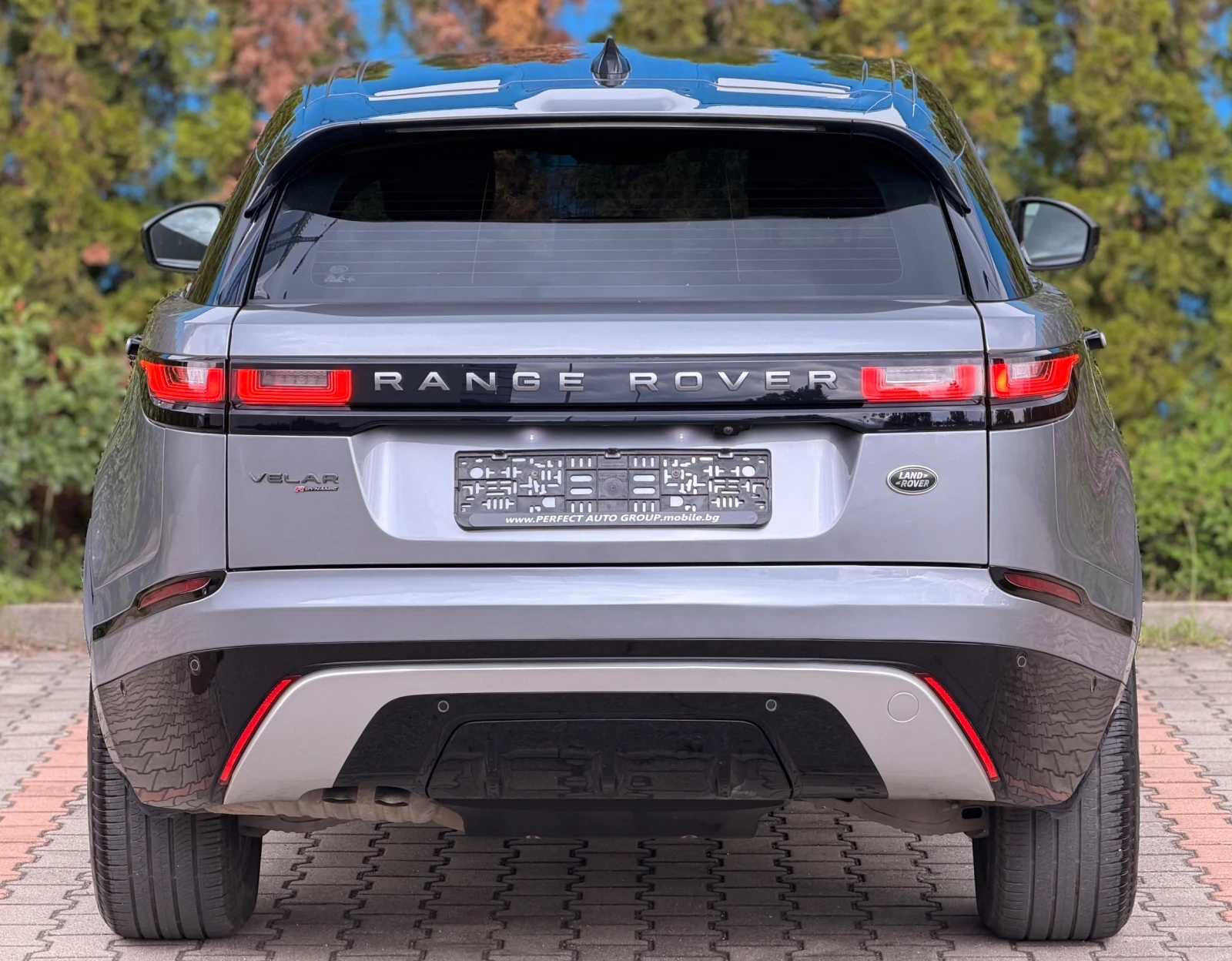 Land Rover Range Rover Velar Facelift-2.0IBRIDO-КОЖА-АЛКАНТАРА-ДИСТРОНИК-KEYLES, снимка 4 - Автомобили и джипове - 54654274