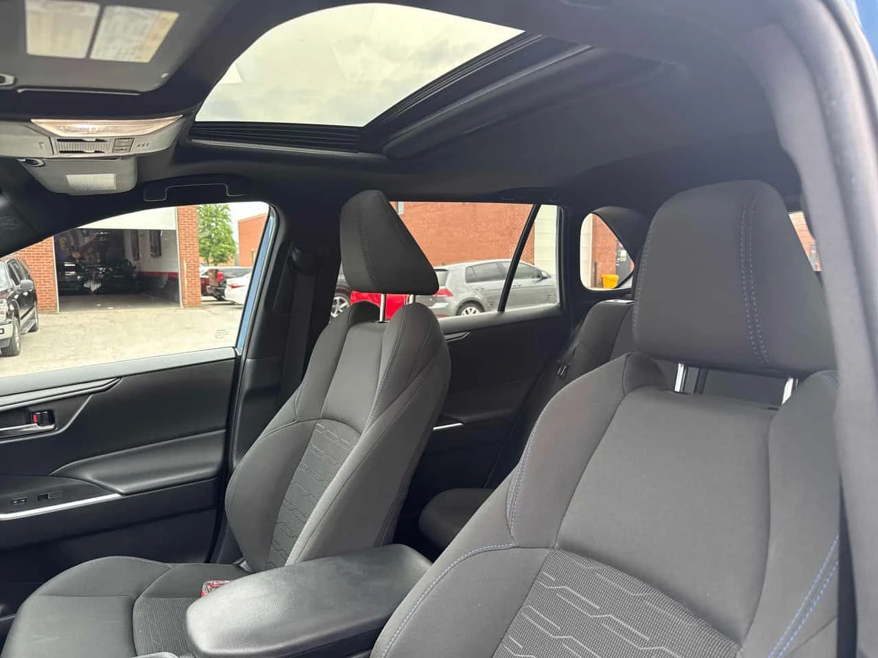 Toyota Rav4 | Hybrid SE | DDSTRONIC | ПОДГРЕВ | CARFAX | , снимка 11 - Автомобили и джипове - 54954880