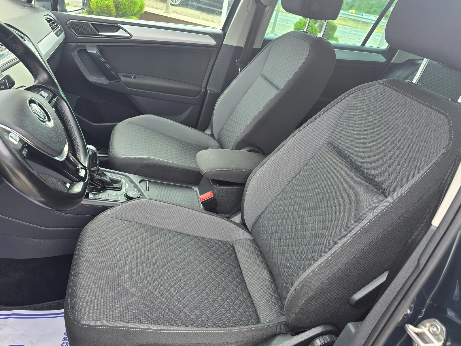 VW Tiguan 2.0 DSG OFFROUD ! ! EURO6, снимка 13 - Автомобили и джипове - 55276877