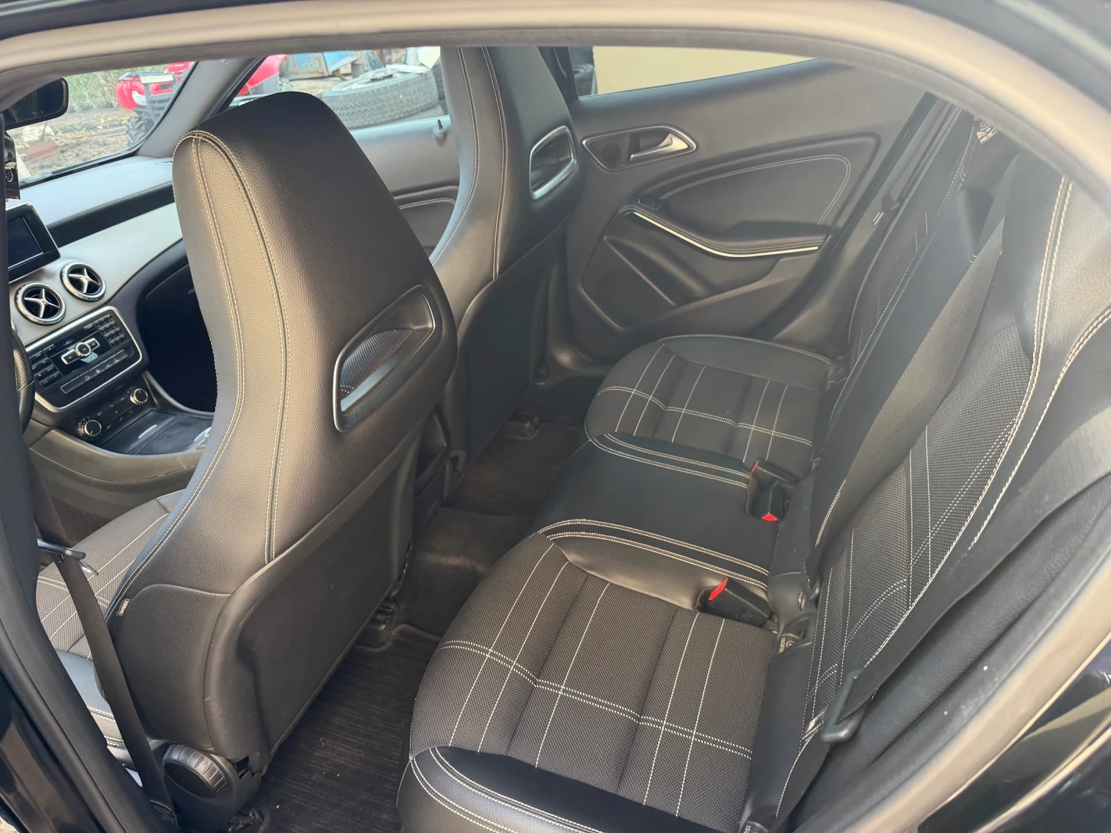 Mercedes-Benz GLA 200 GLA 200 TOP, снимка 10 - Автомобили и джипове - 55428388