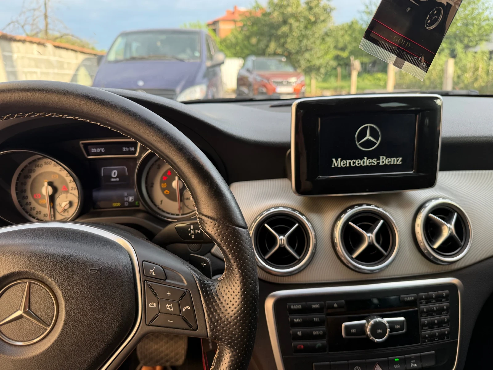 Mercedes-Benz GLA 200 GLA 200 TOP, снимка 11 - Автомобили и джипове - 55428388