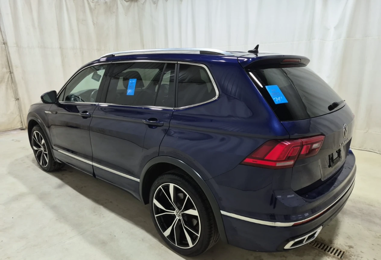 VW Tiguan HIGHLINE* R-LINE* Подгрев* Памет* Камера* Панорама, снимка 5 - Автомобили и джипове - 56085808