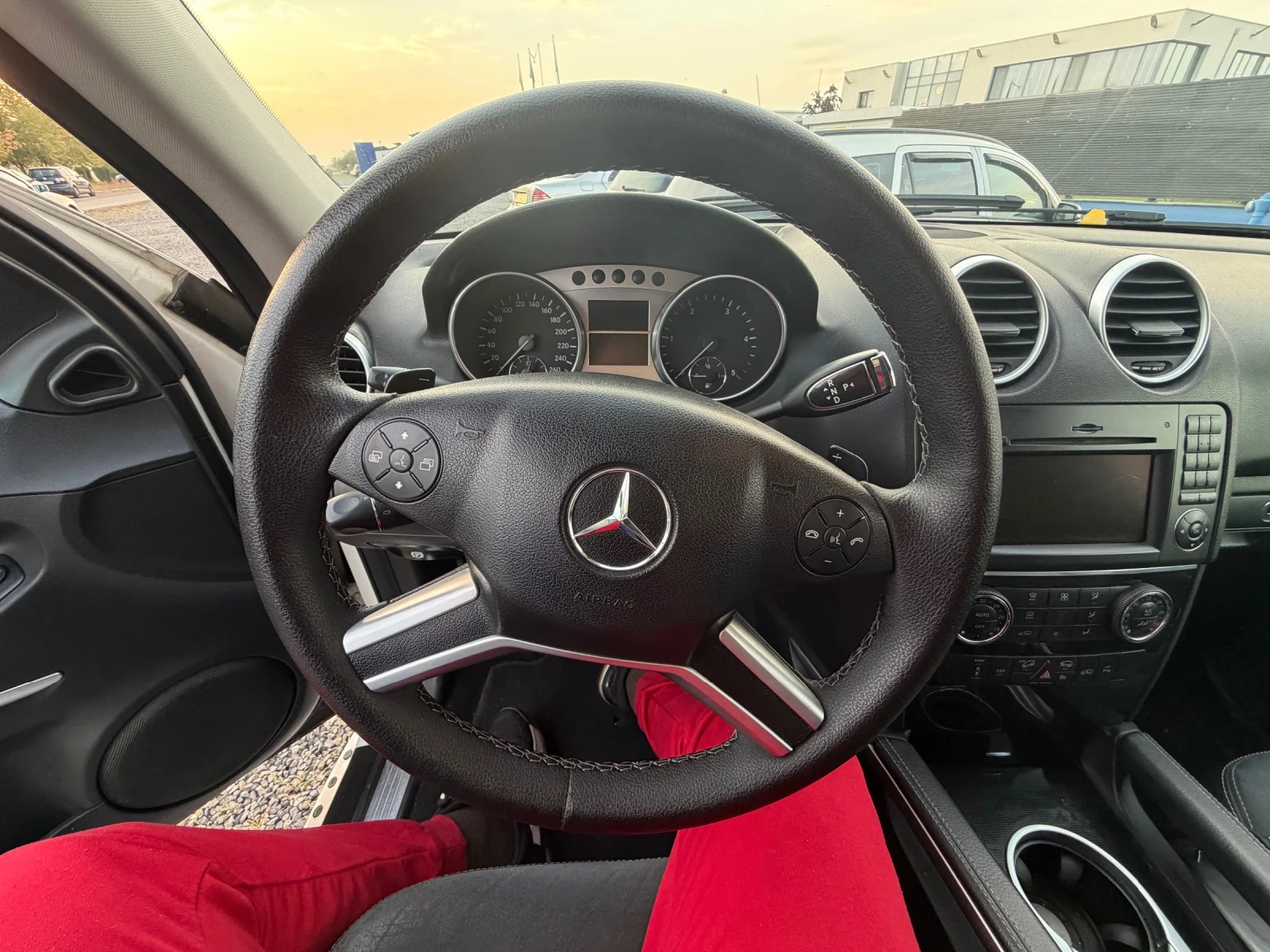Mercedes-Benz ML 320, снимка 7 - Автомобили и джипове - 56627690