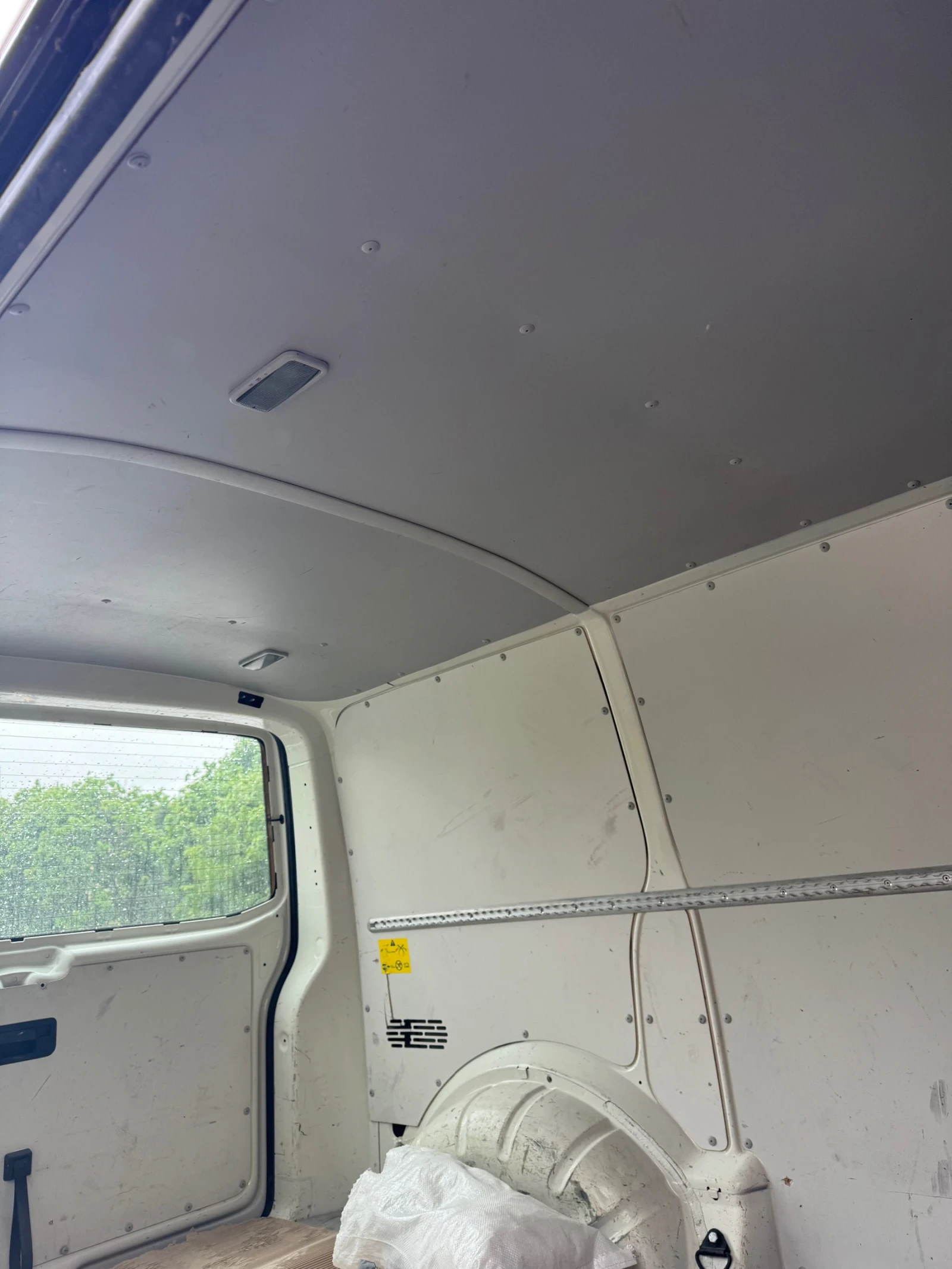 VW T5 Transporter, снимка 11 - Бусове и автобуси - 55398014