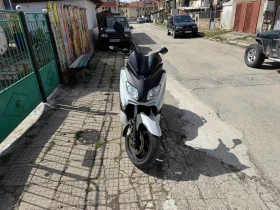     Yamaha X-max 