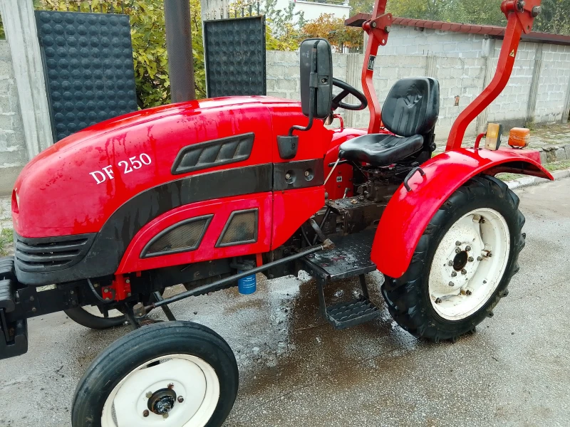 Трактор Dong Feng 250, снимка 3 - Селскостопанска техника - 52264125