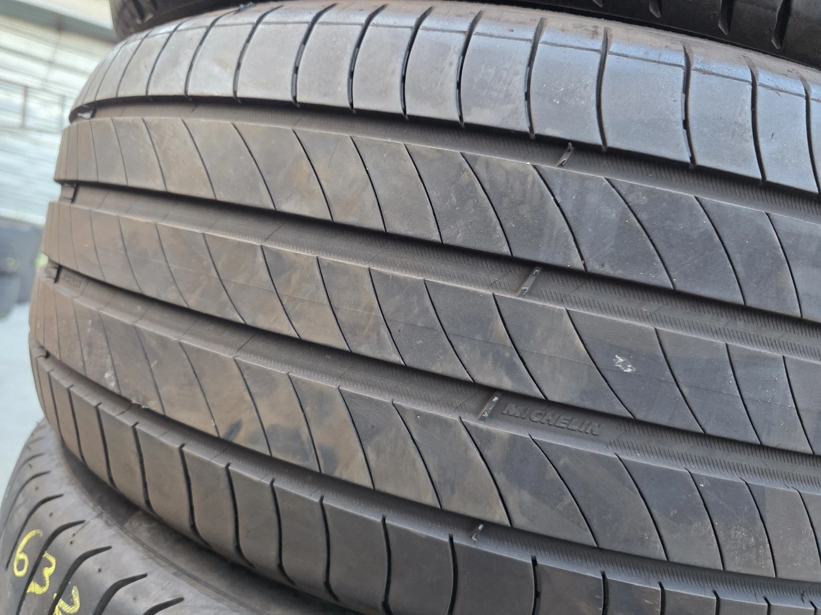 ���� 235/50R19 | Mobile.bg � ����������� 4