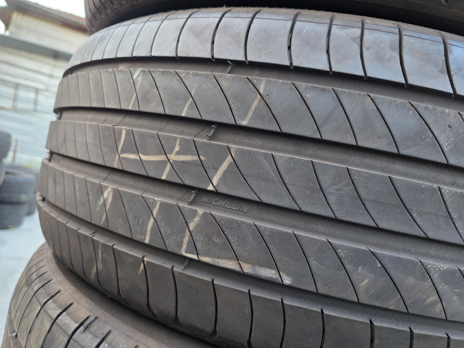 ���� 235/50R19 | Mobile.bg � ����������� 3