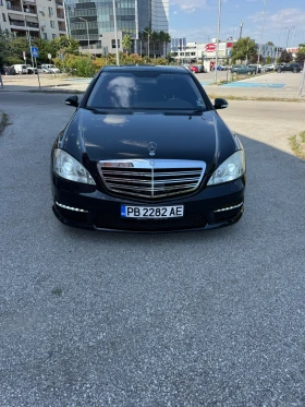     Mercedes-Benz S 550