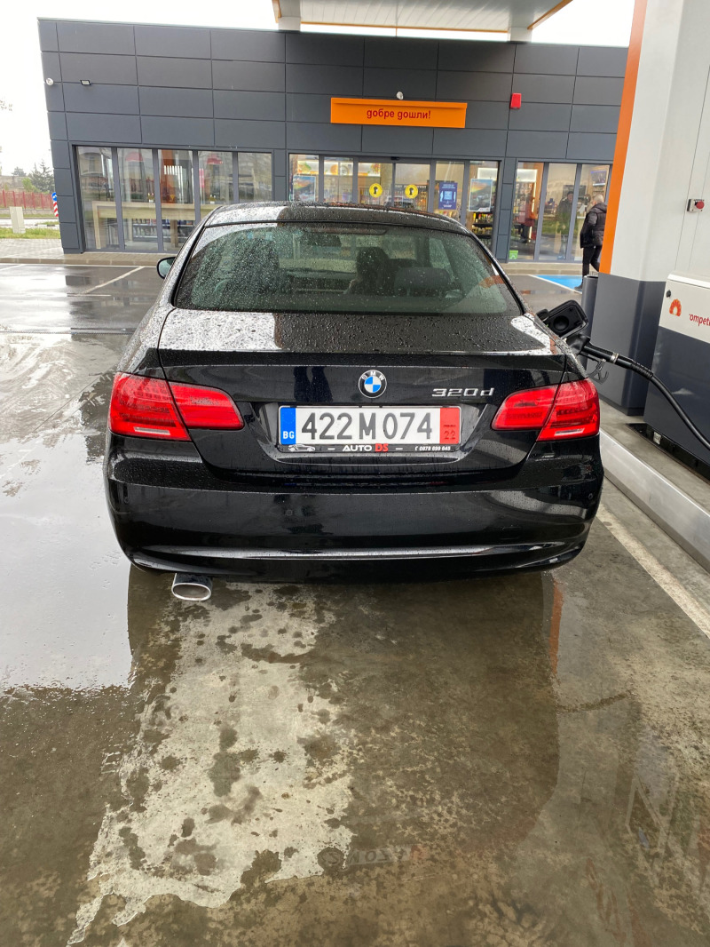 BMW 320, снимка 9 - Автомобили и джипове - 45453659