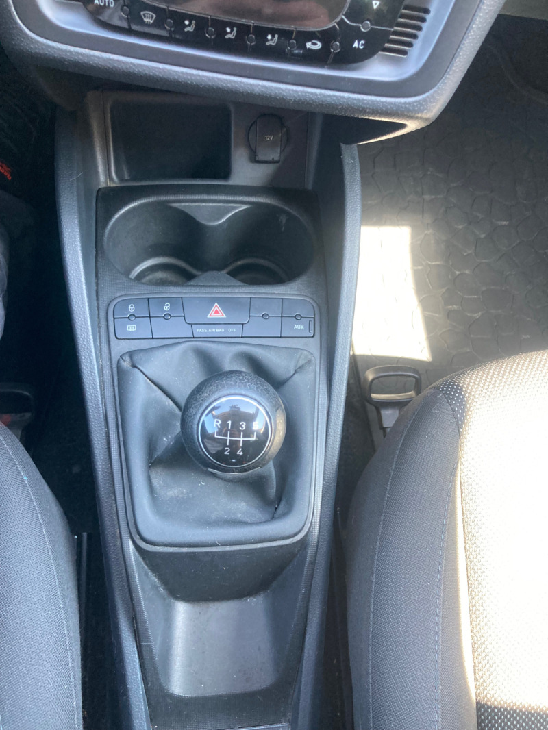 Seat Ibiza 1.4 16V SPORT, снимка 8 - Автомобили и джипове - 46122811
