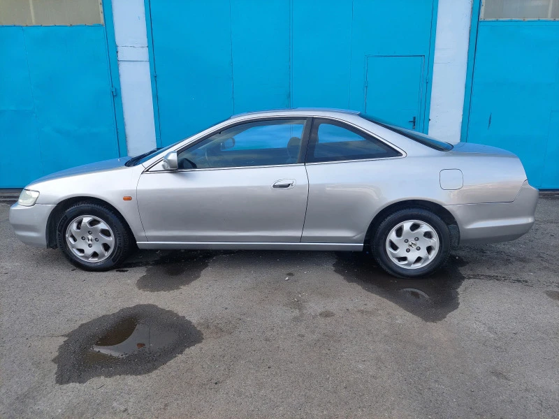 Honda Accord Coupe 2.0 16v, снимка 6 - Автомобили и джипове - 46863340