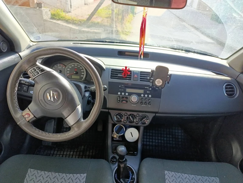 Suzuki Swift 4x4, снимка 5 - Автомобили и джипове - 48960059