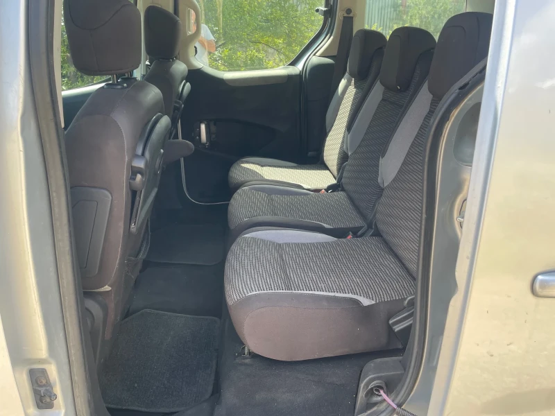 Peugeot Partner 1.6 HDI 126ks , снимка 9 - Автомобили и джипове - 51551533