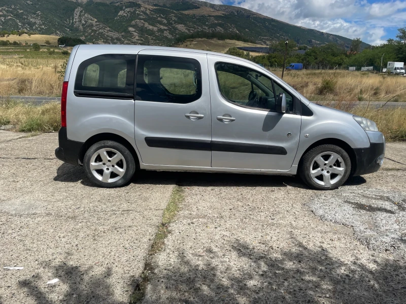 Peugeot Partner 1.6 HDI 126ks , снимка 6 - Автомобили и джипове - 51551533