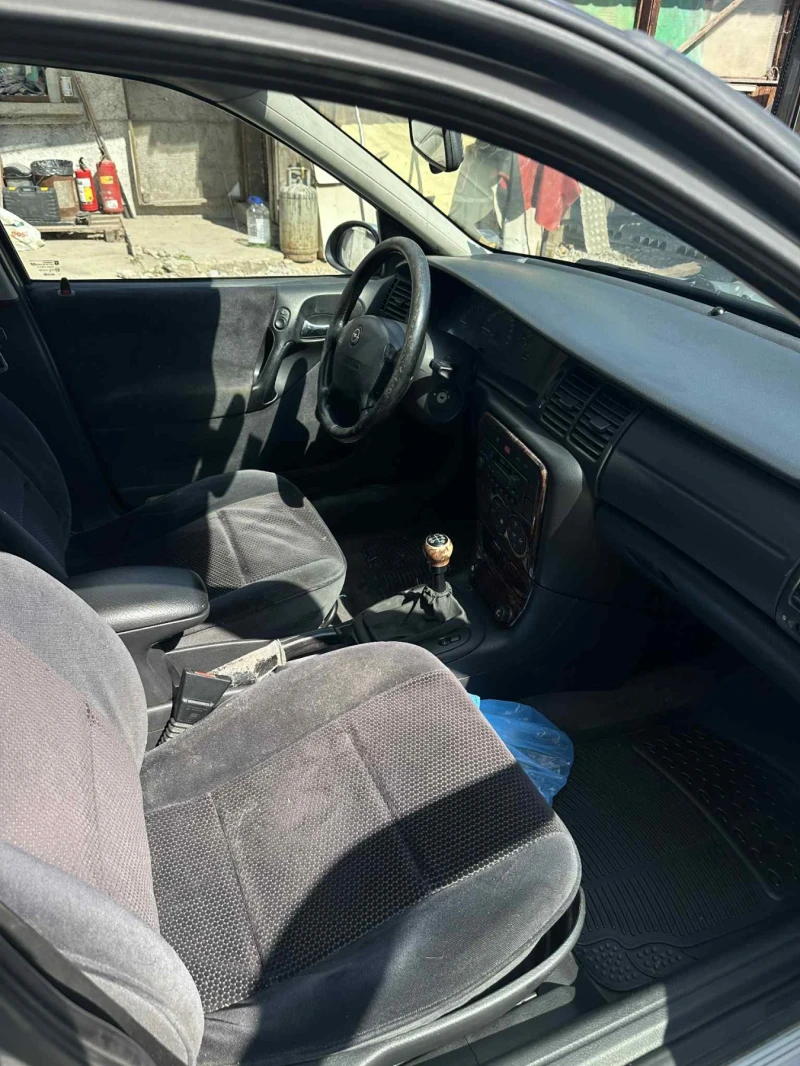 Opel Vectra 1.8 бензин/газ, снимка 8 - Автомобили и джипове - 52516368