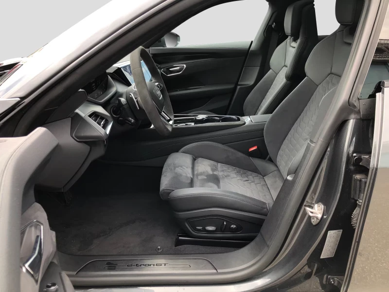 Audi E-Tron GT QUATTRO/HP/LASER/HUD/PANO/360/B&0/762v, снимка 7 - Автомобили и джипове - 52165679