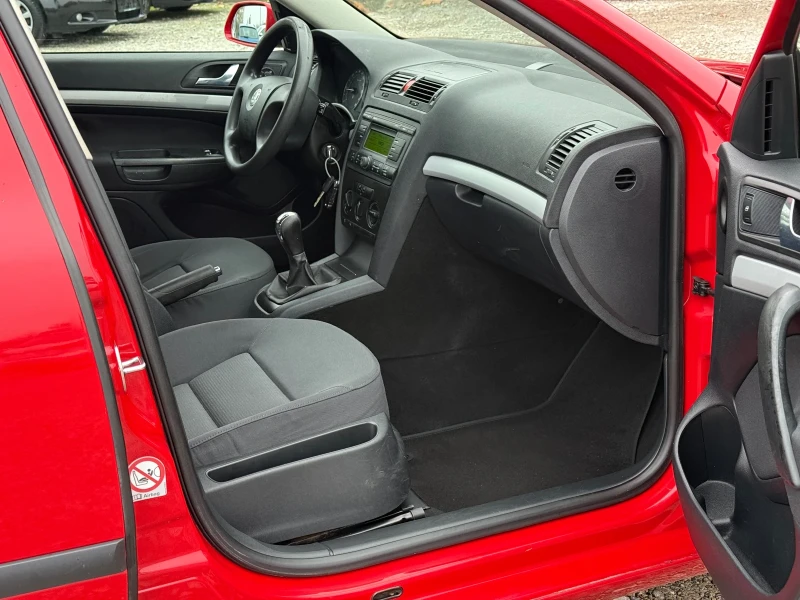 Skoda Octavia 1.9TDi 105к.с * Климатик* , снимка 11 - Автомобили и джипове - 52372351