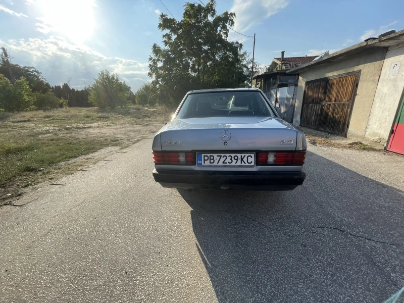 Mercedes-Benz 190, снимка 4 - Автомобили и джипове - 53072565