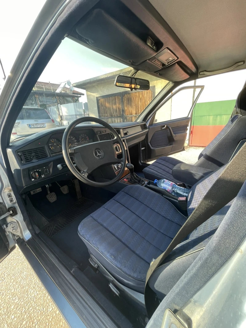 Mercedes-Benz 190, снимка 10 - Автомобили и джипове - 53072565