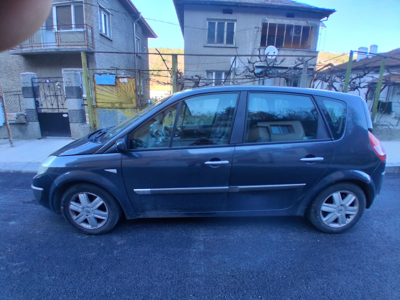 Renault Scenic, снимка 3 - Автомобили и джипове - 53111243