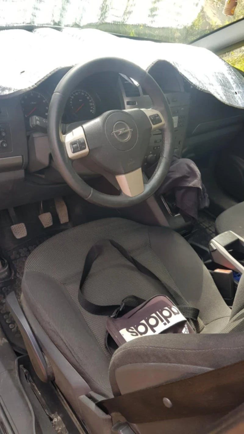 Opel Zafira 1.6i 105 к.с. Газ, снимка 5 - Автомобили и джипове - 53120235