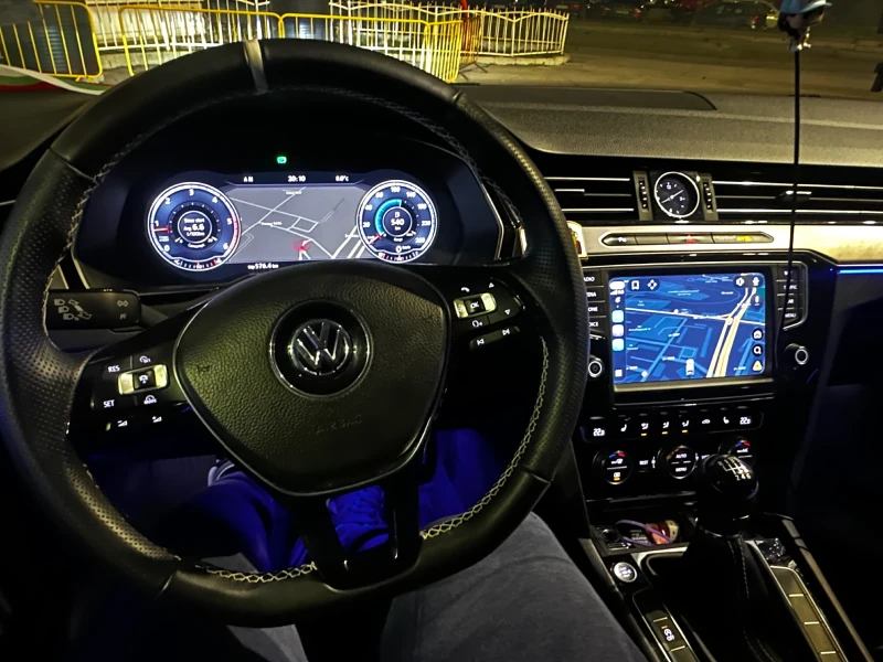 VW Passat Rline, снимка 10 - Автомобили и джипове - 53472781
