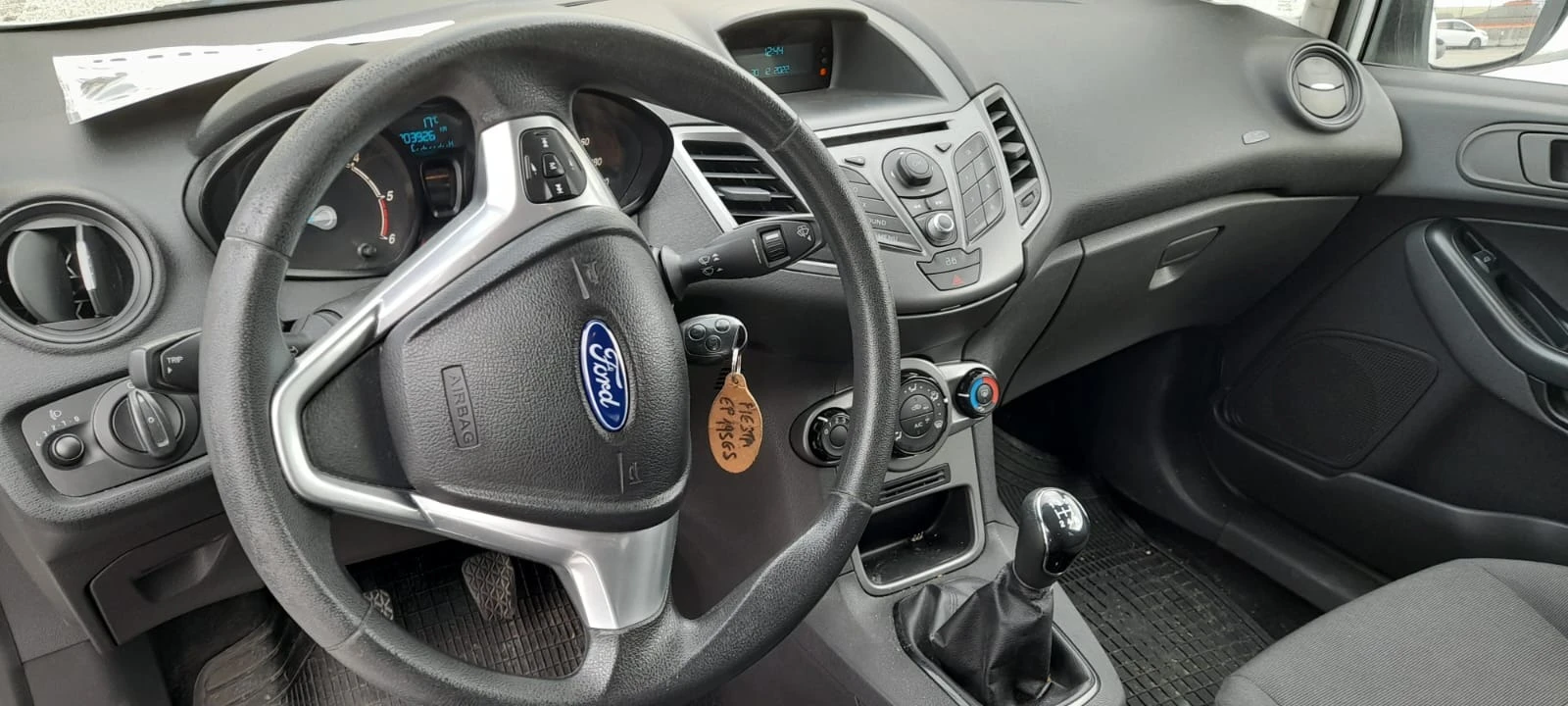 Ford Fiesta 1.5д N1 VAN - изображение 5