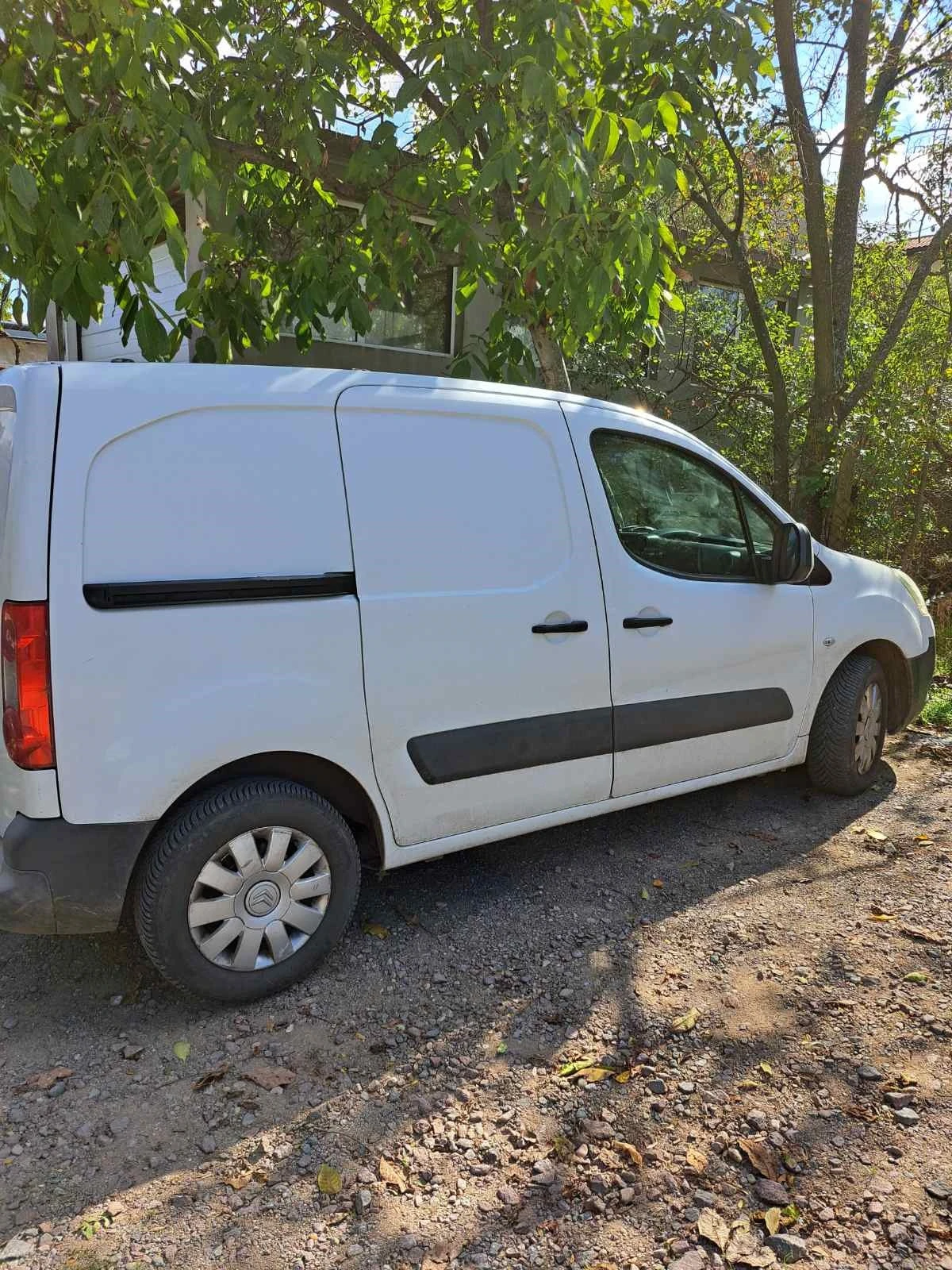 Citroen Berlingo 1.6HDI, 2+ 1 места - изображение 3