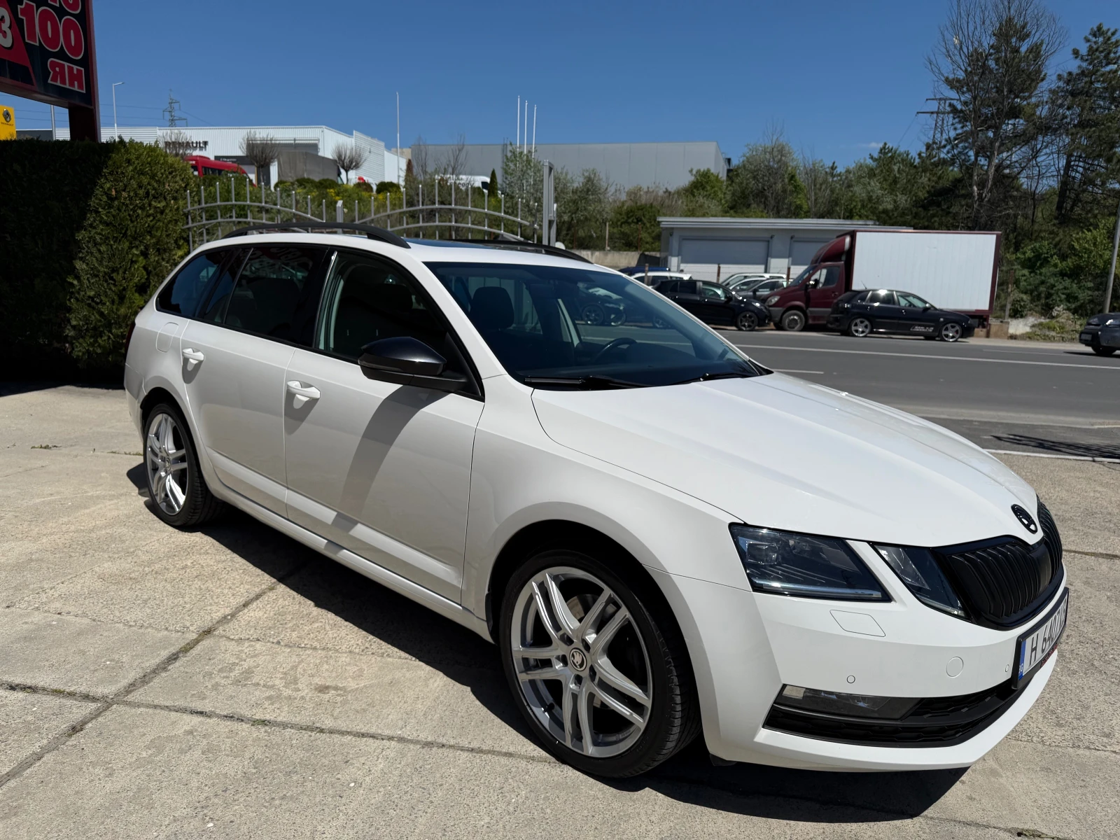 Skoda Octavia 2.0TDI DSG6 4х4 - изображение 3