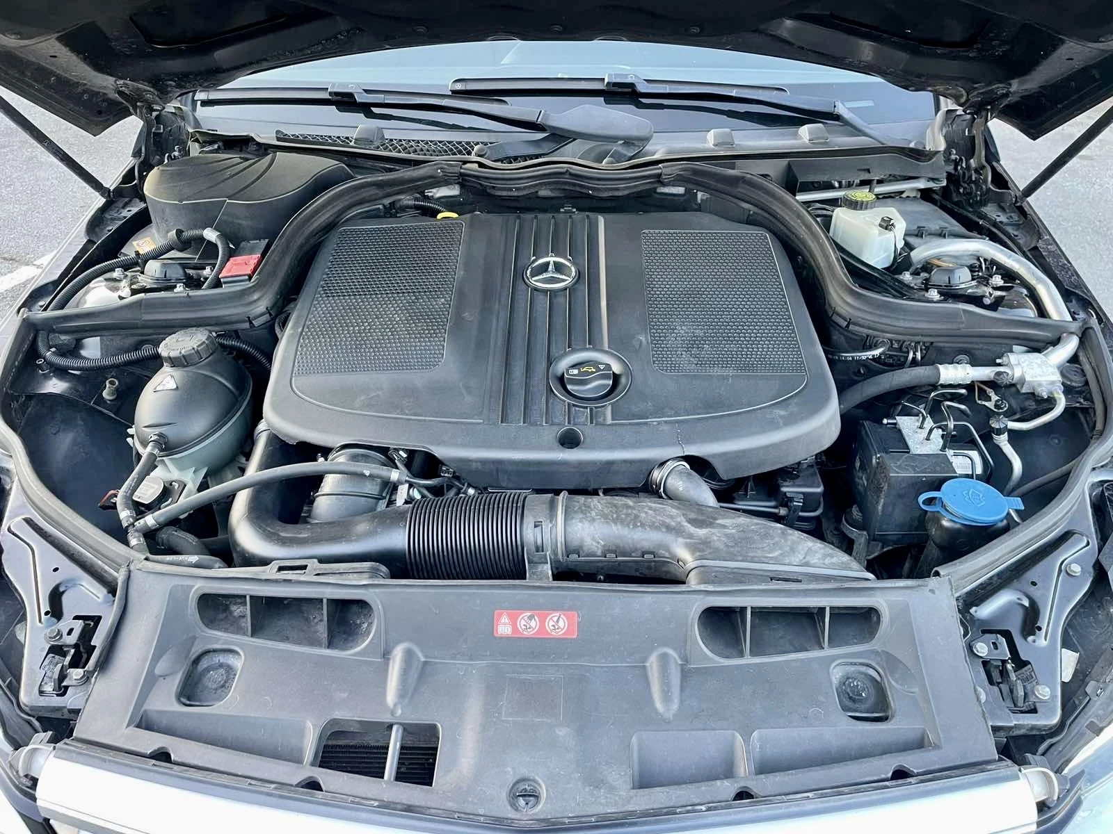 Mercedes-Benz C 180 АВТОМАТ БЕЗ ЗАБЕЛЕЖКА | Mobile.bg — изображение 15