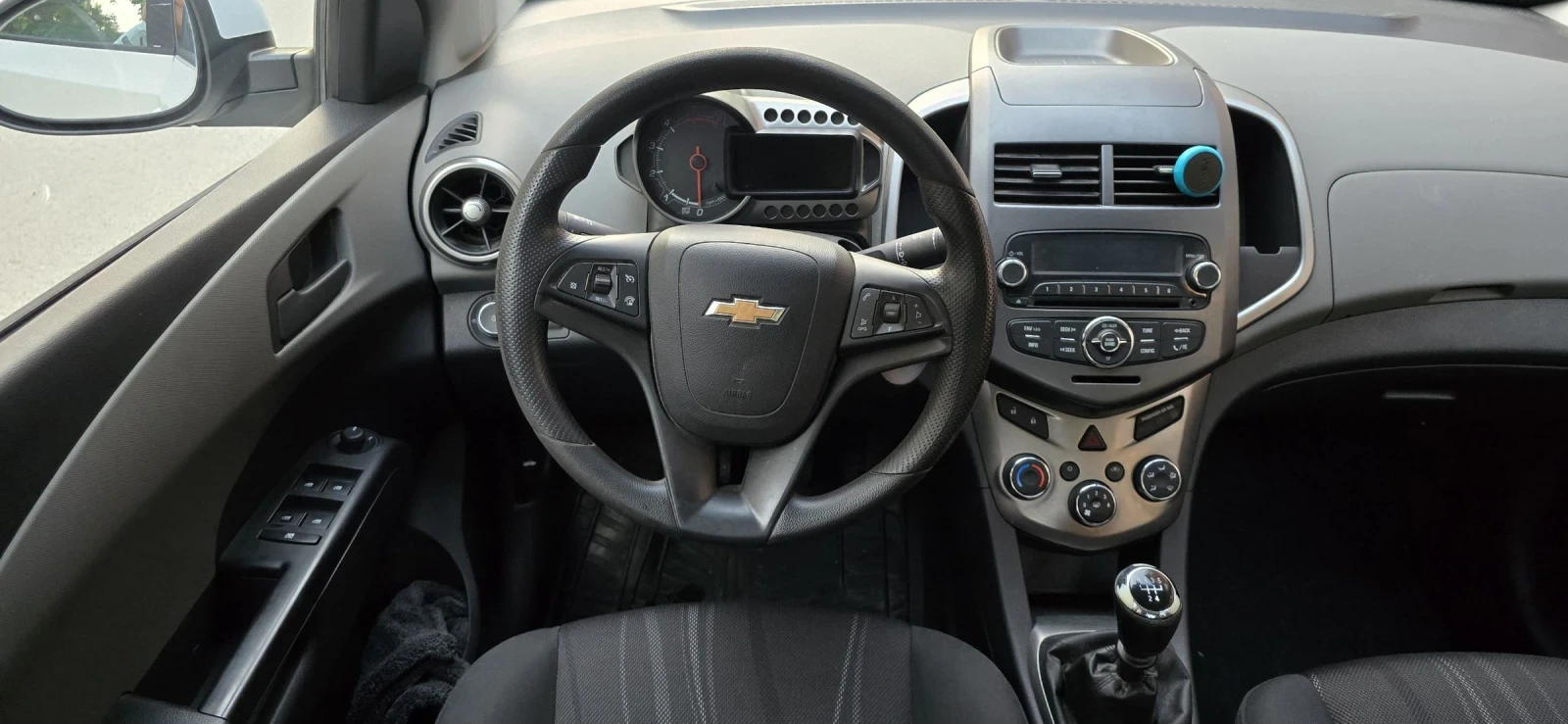 Chevrolet Aveo 1.3d, Седан - изображение 8