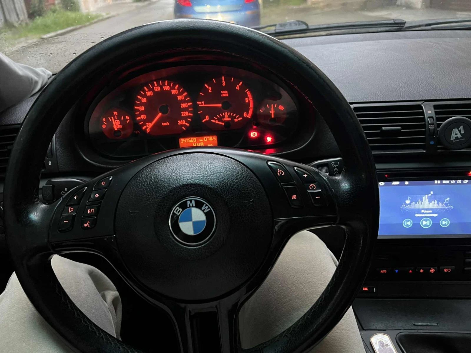 BMW 320  - изображение 10