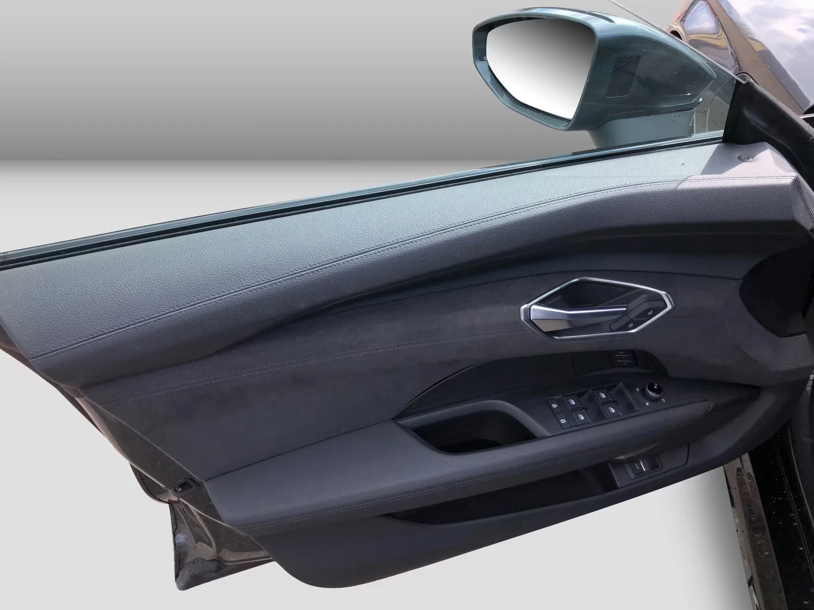 Audi E-Tron GT QUATTRO/HP/LASER/HUD/PANO/360/B&0/762v | Mobile.bg   10