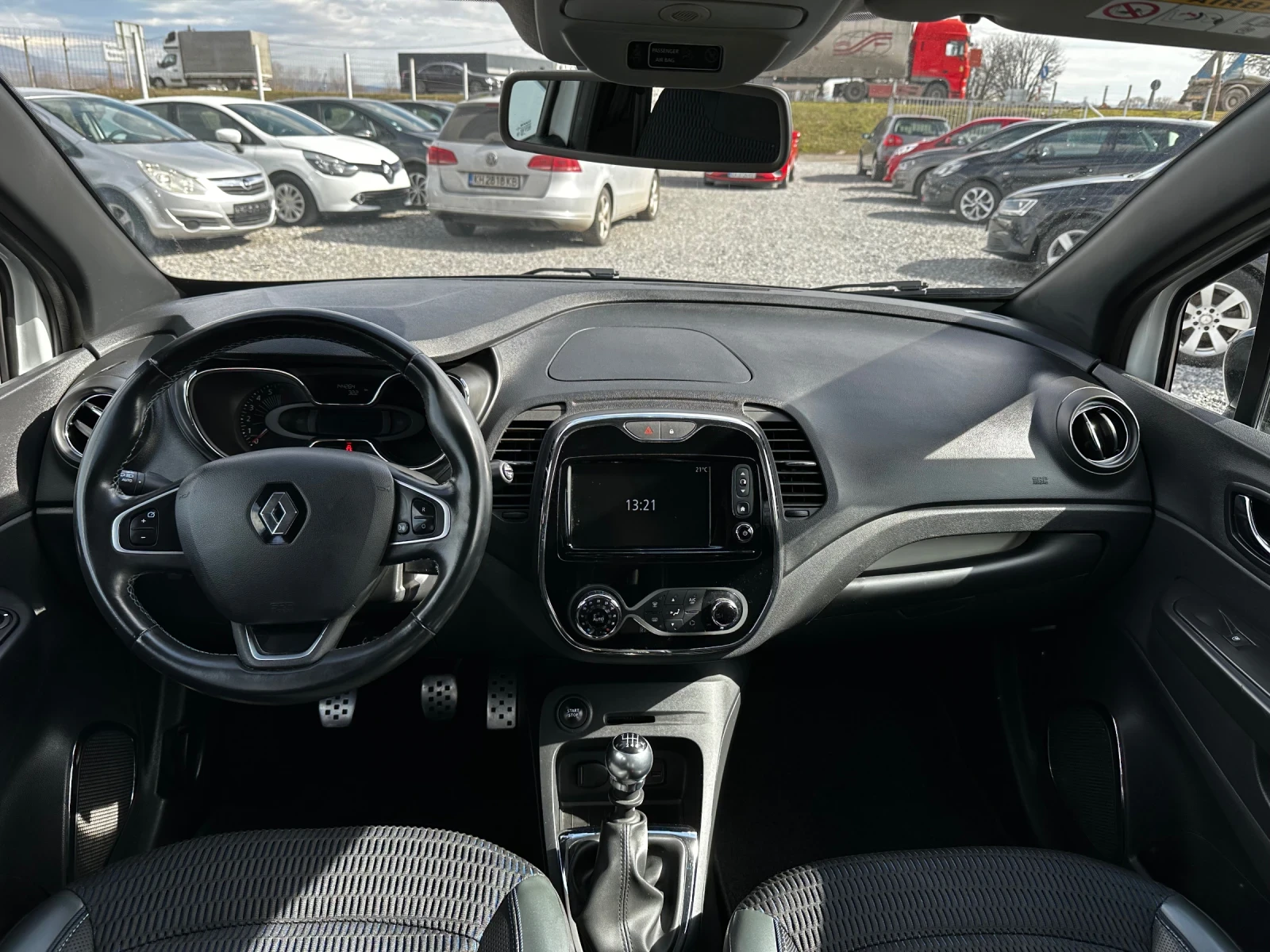 Renault Captur 1.2 TCe EVRO 6, снимка 8 - Автомобили и джипове - 53865995