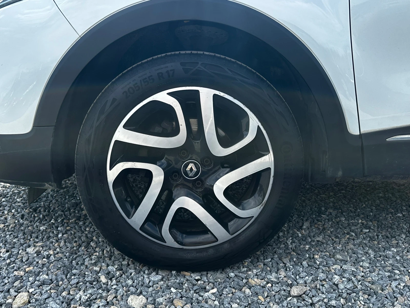 Renault Captur 1.2 TCe EVRO 6, снимка 7 - Автомобили и джипове - 53865995