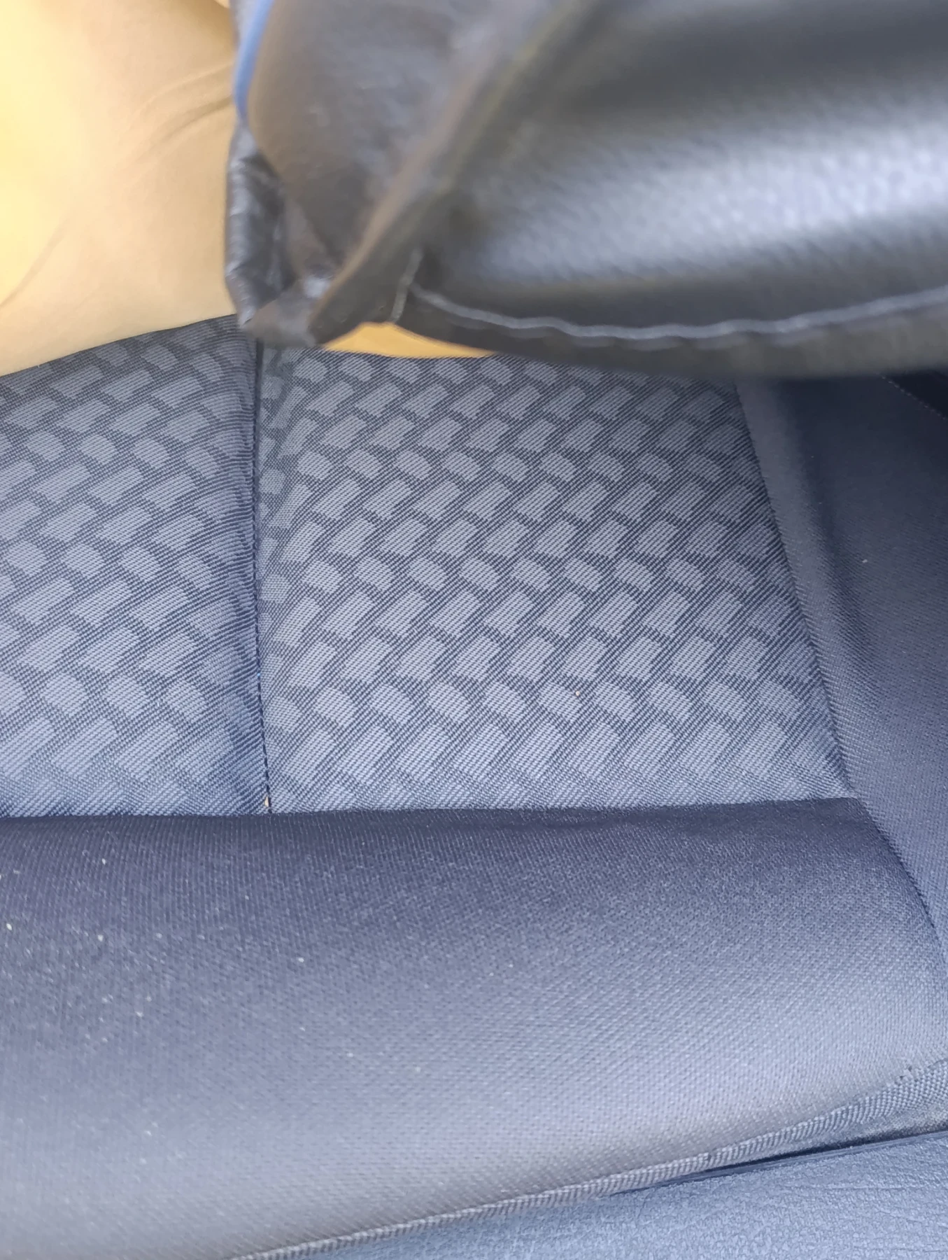 Audi A4 1.8, снимка 8 - Автомобили и джипове - 53879277