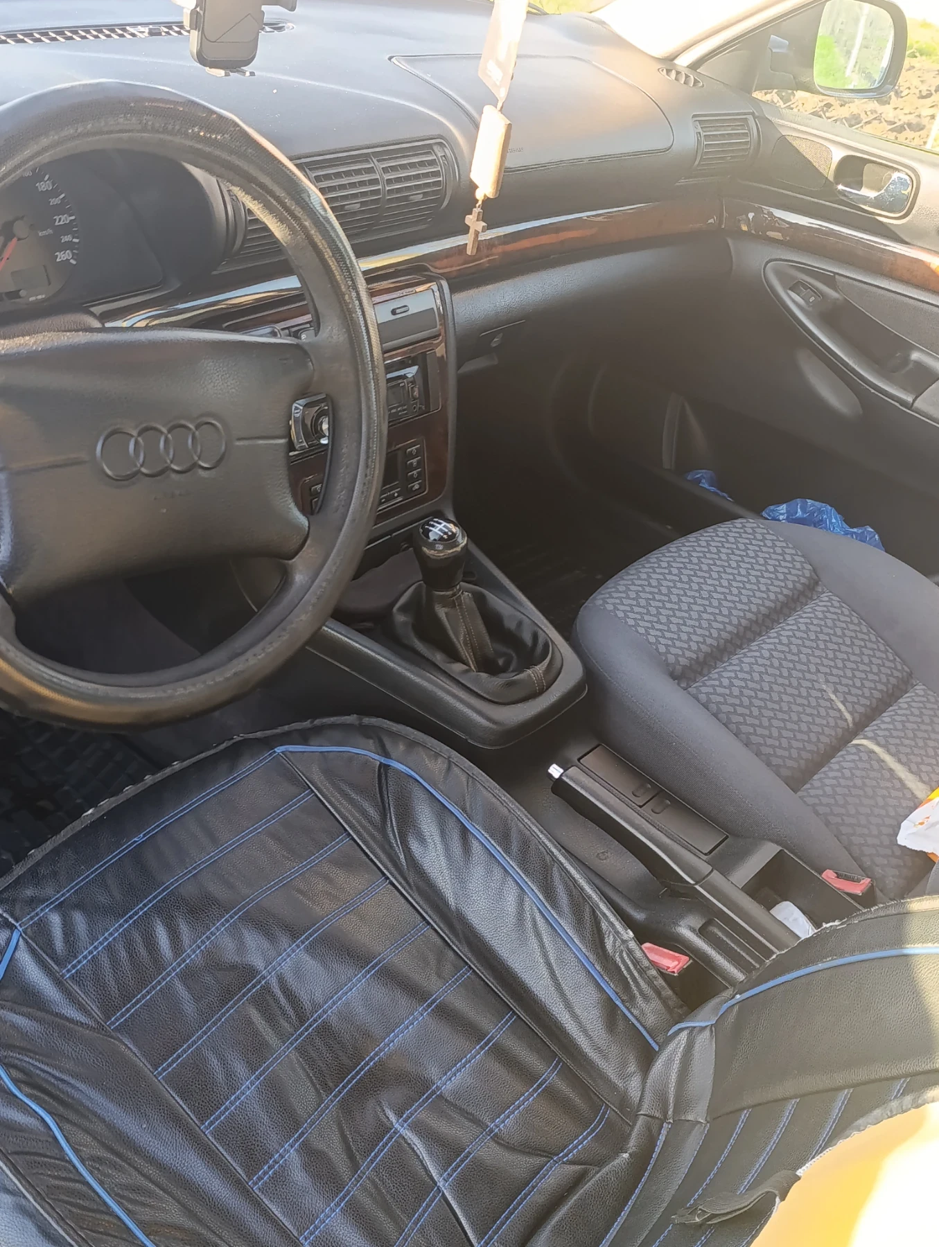 Audi A4 1.8, снимка 6 - Автомобили и джипове - 53879277