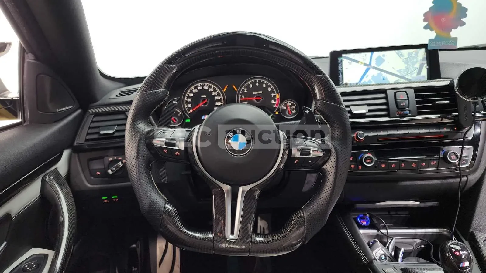 BMW M4 97000KM КРАЙНА ЦЕНА, снимка 8 - Автомобили и джипове - 53927337