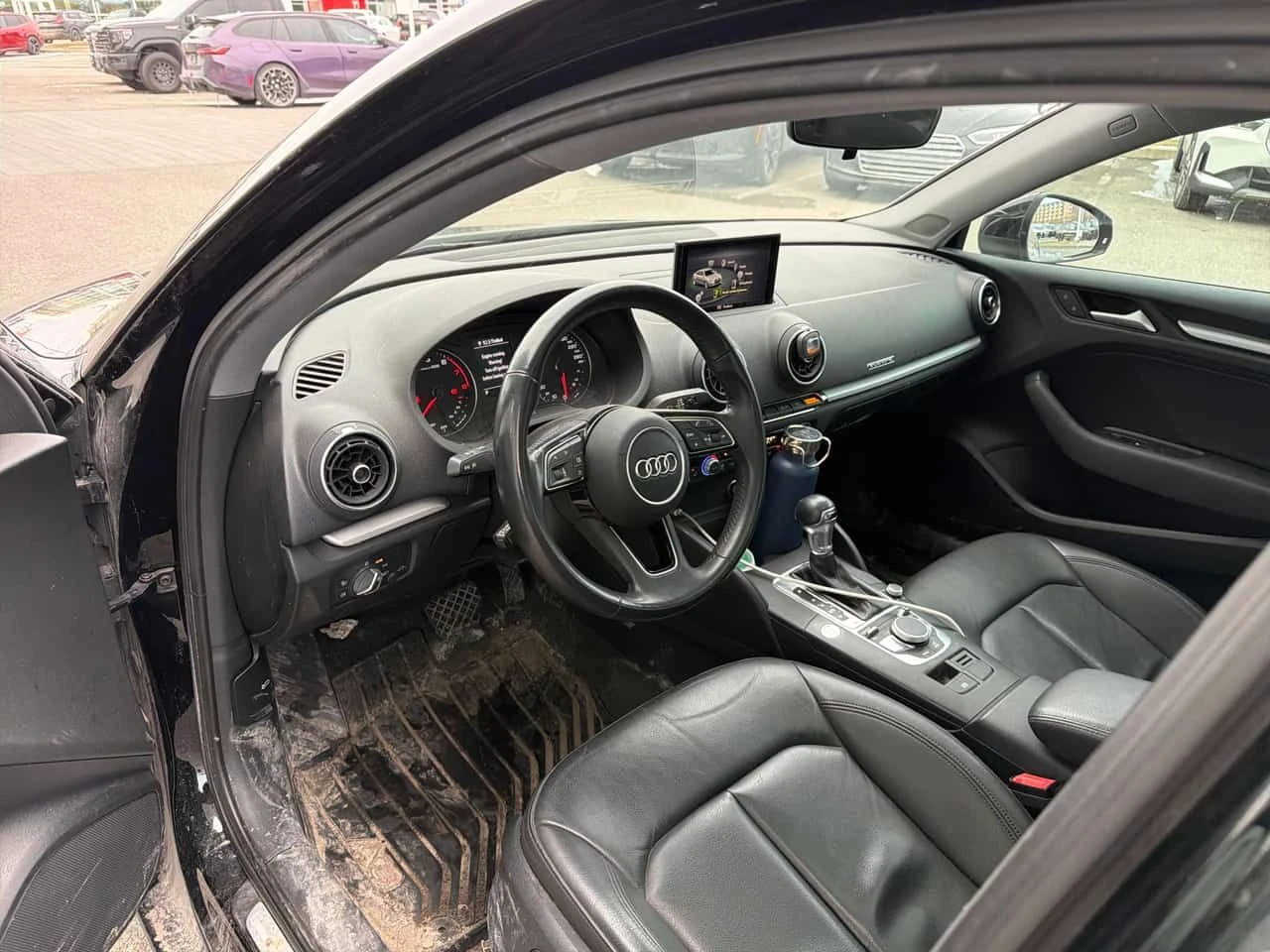 Audi A3 Komfort/CARFAX/ПАНОРАМА/ПОДГРЕВИ, снимка 7 - Автомобили и джипове - 54116275