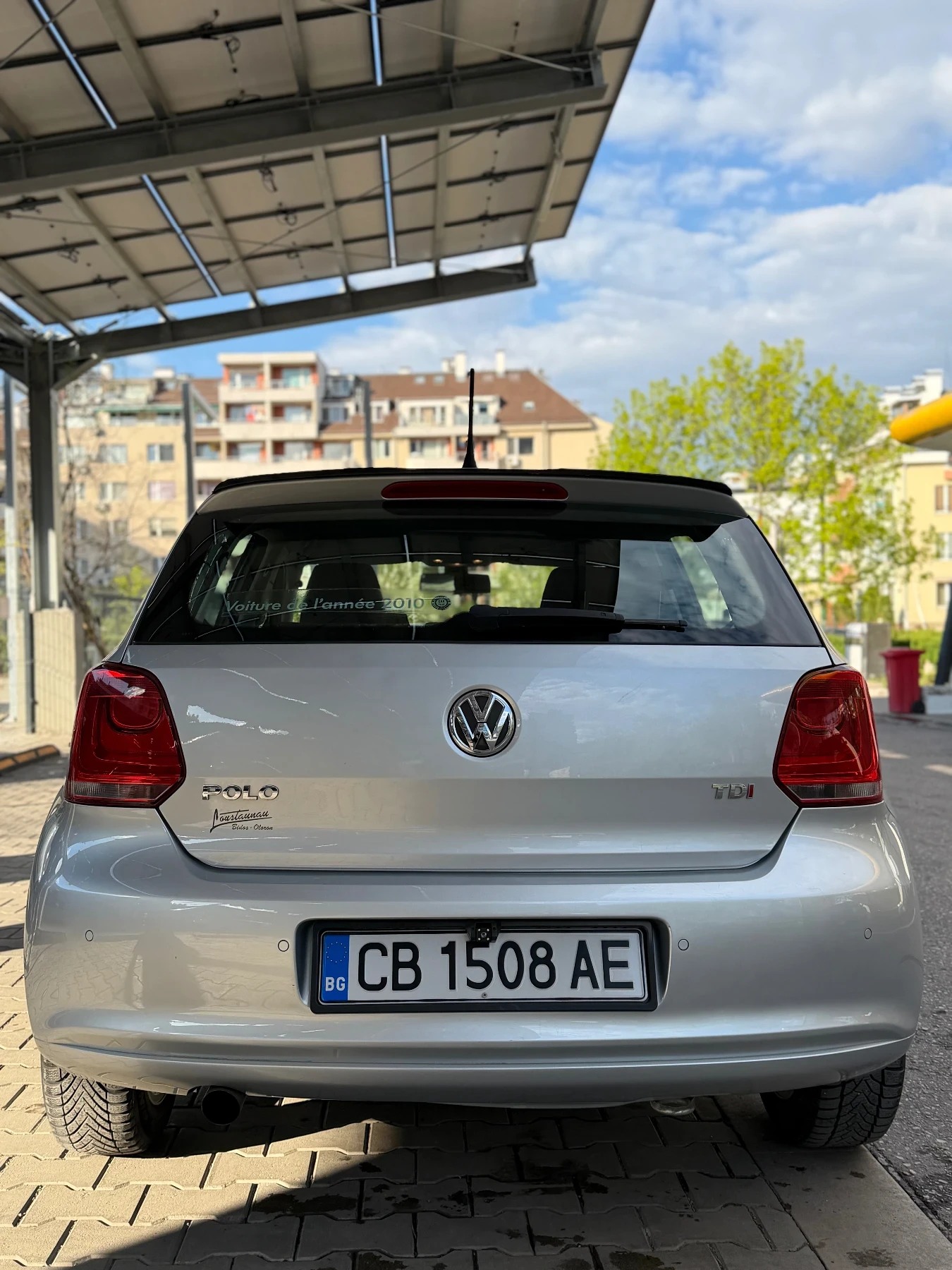 VW Polo 1.6 TDI обслужена, снимка 4 - Автомобили и джипове - 54295021