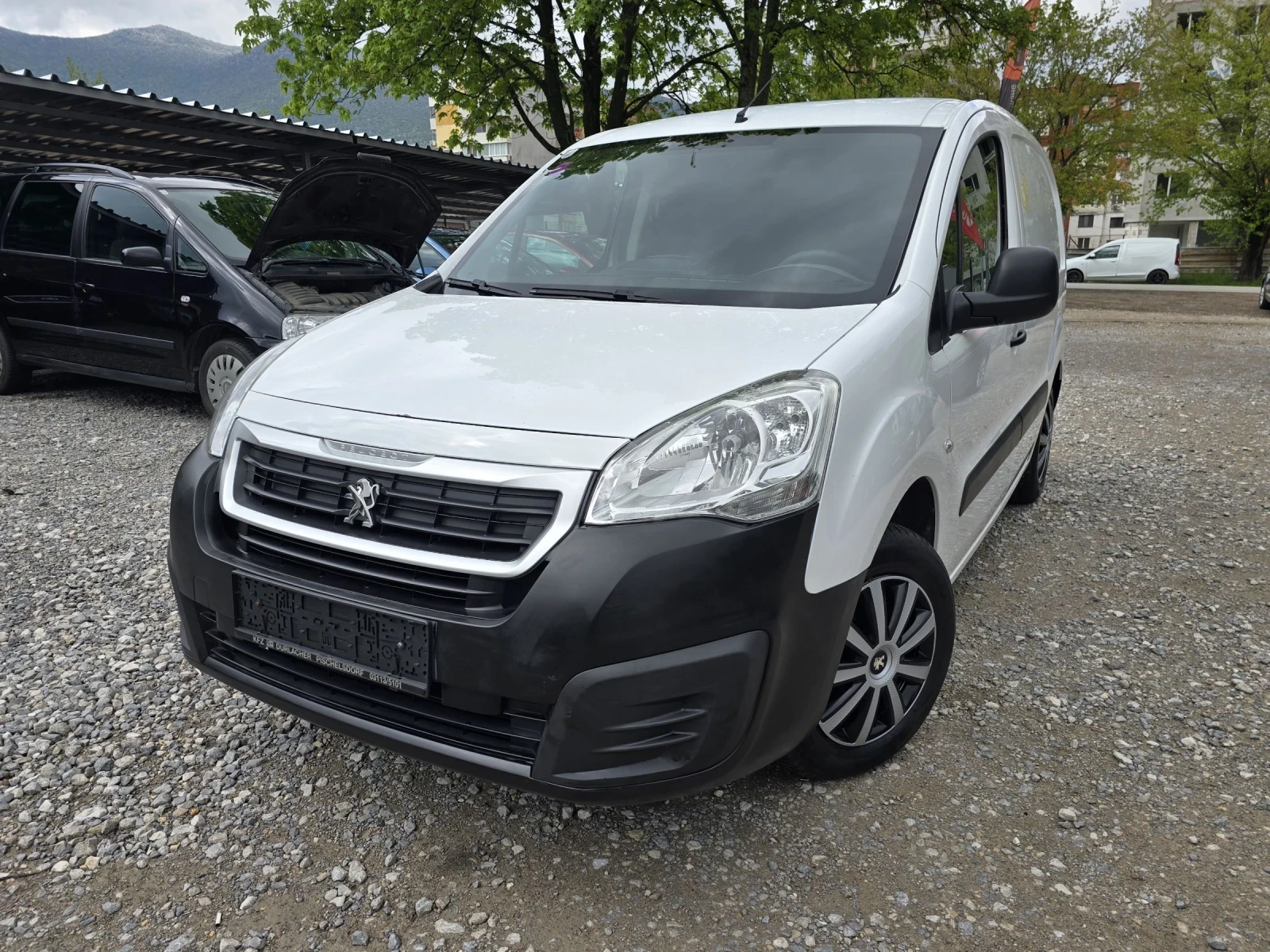 Peugeot Partner 1.6HDI 81000KM .....