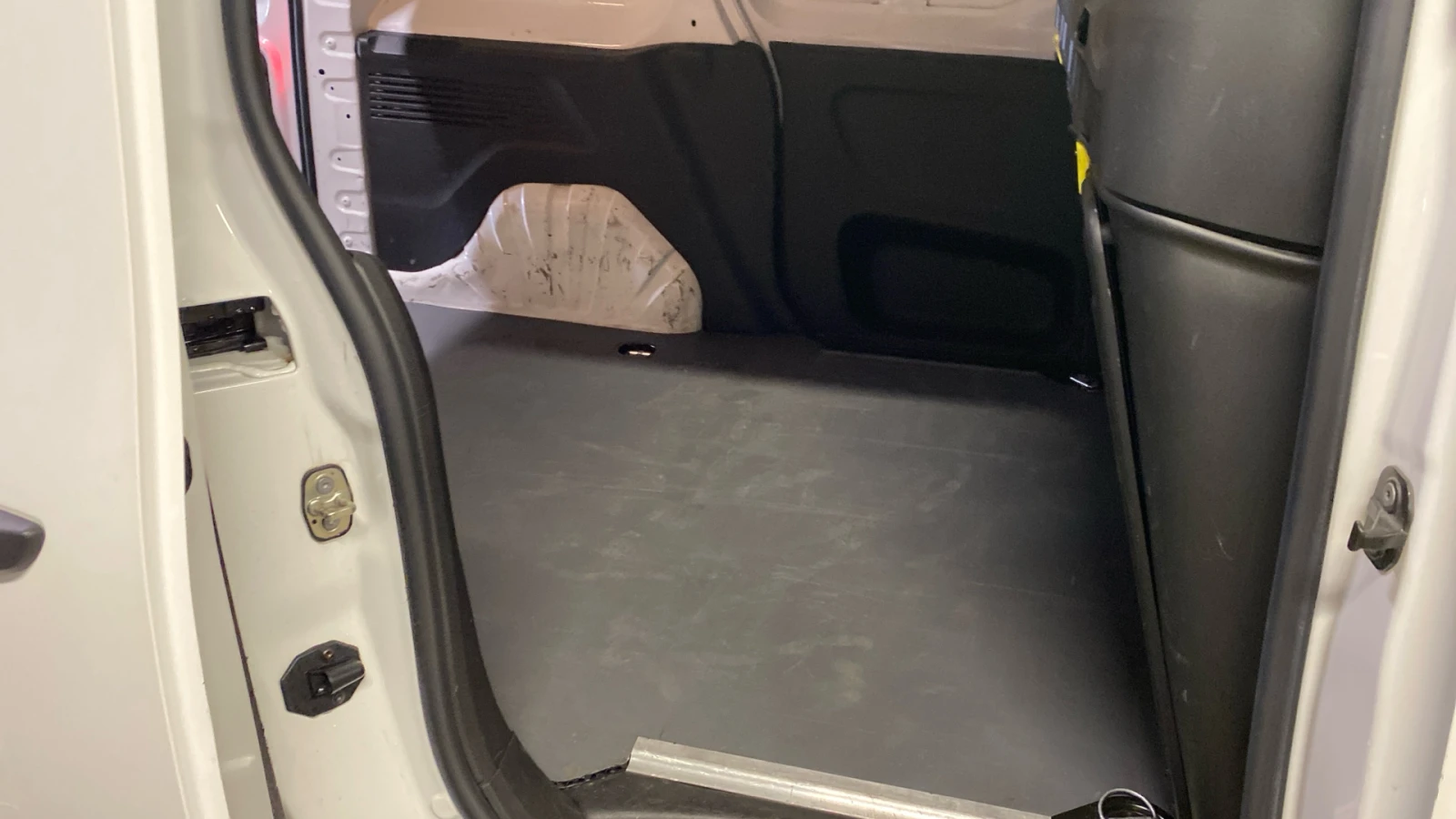 Toyota Proace City, снимка 7 - Автомобили и джипове - 54505638