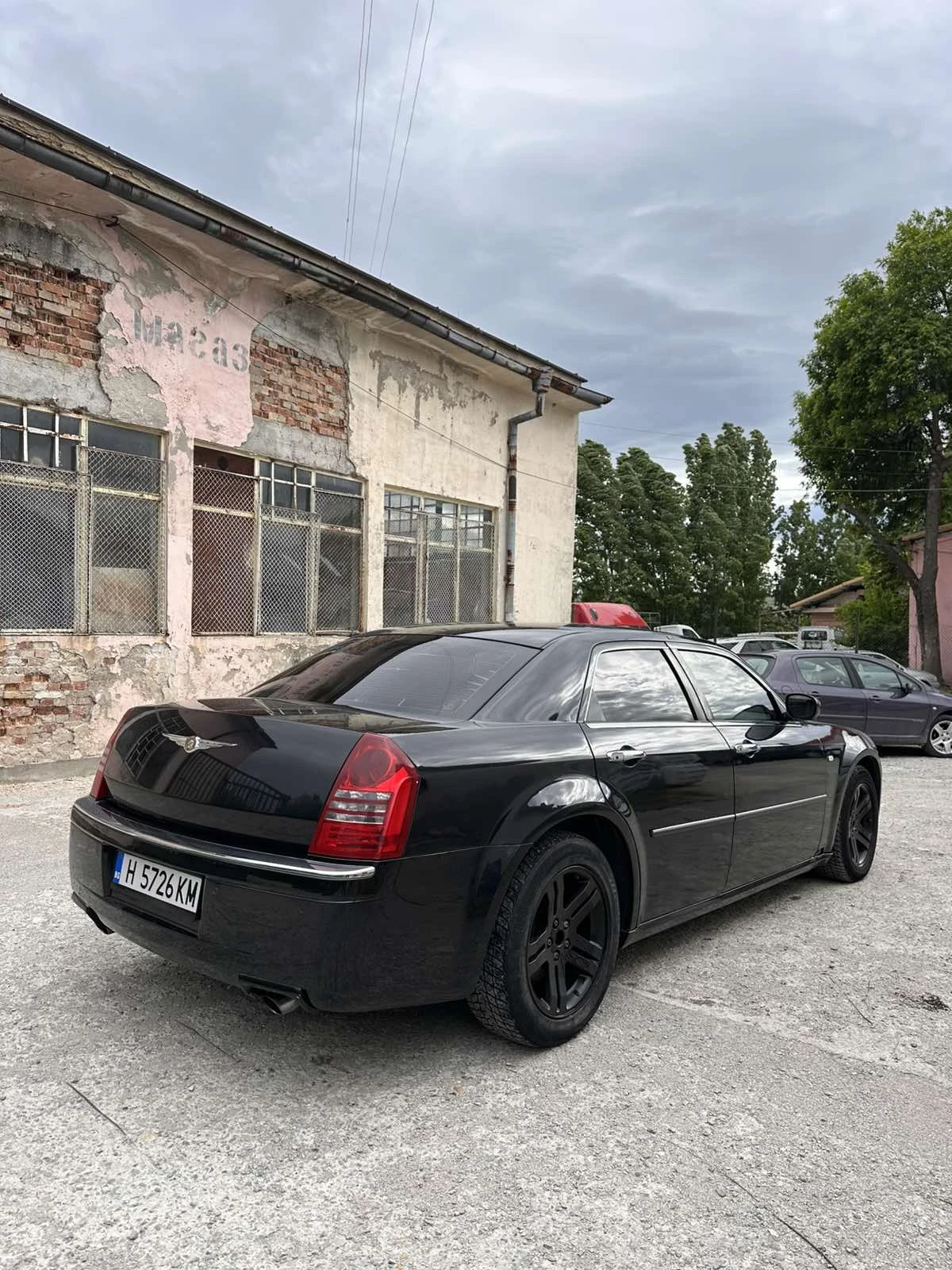 Chrysler 300c 3.0crd, снимка 4 - Автомобили и джипове - 54635259