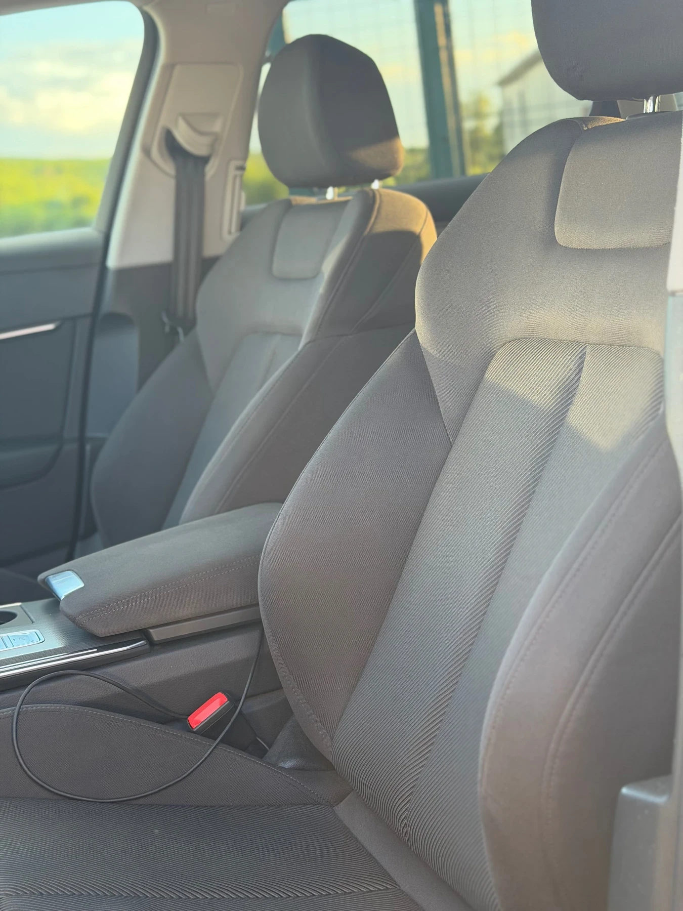Audi A6 40tdi, снимка 4 - Автомобили и джипове - 55423859