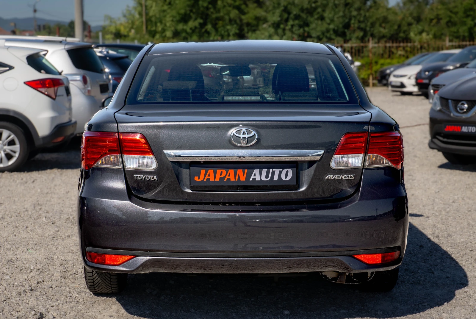 Toyota Avensis 1.8 бензин ТОП!!! С ГАРАНЦИЯ! , снимка 5 - Автомобили и джипове - 55687987