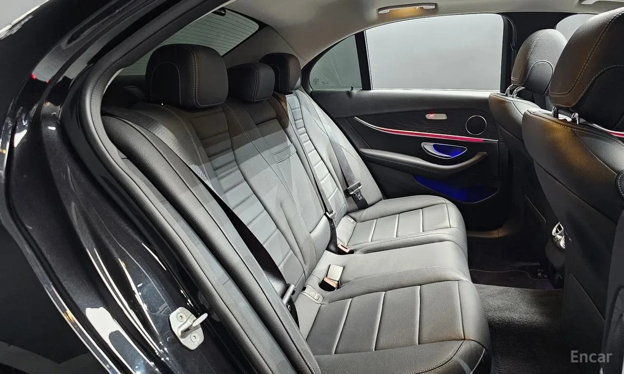 Mercedes-Benz E 220 * E220d 4MATIC Avantgarde * ЦЕНА ДО БГ, снимка 16 - Автомобили и джипове - 55981059