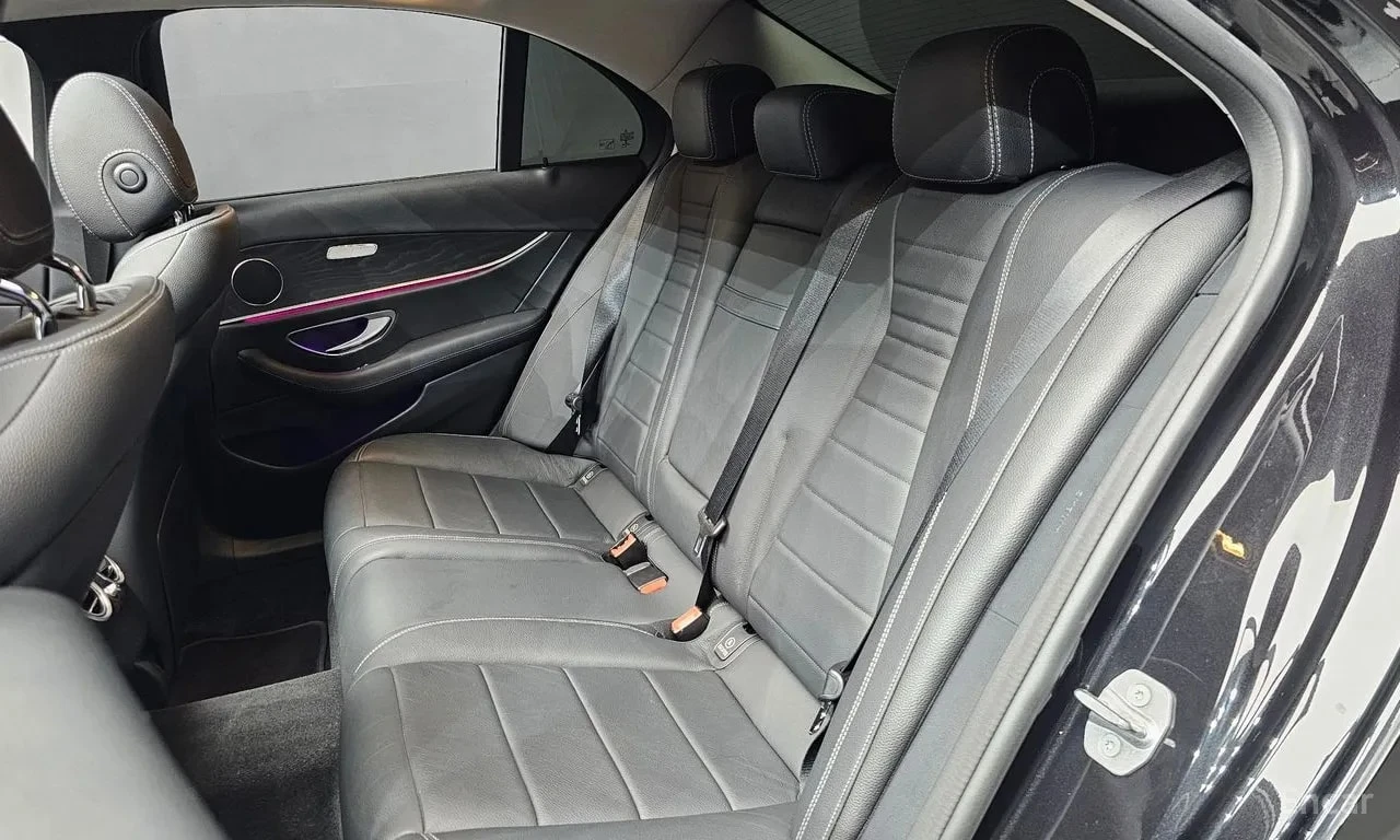 Mercedes-Benz E 220 * E220d 4MATIC Avantgarde * ЦЕНА ДО БГ, снимка 17 - Автомобили и джипове - 55981059