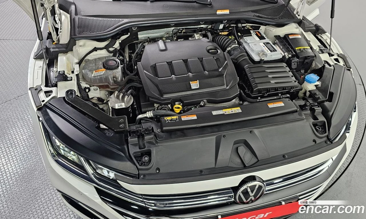 VW Arteon R-Line* Подгрев* Harman* 360* HUD* Масаж* М.Точка*, снимка 6 - Автомобили и джипове - 56044021